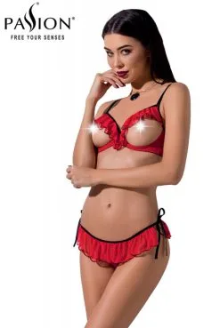 Ensemble Rouge Très Sexy Seins Nus