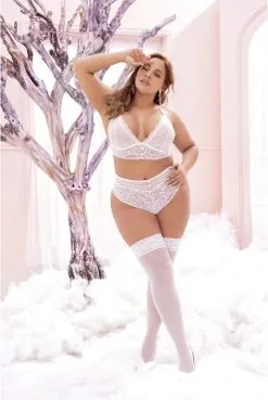 Ensemble Soutien-Gorge Virginal Blanc Et String Assorti Grande Taille