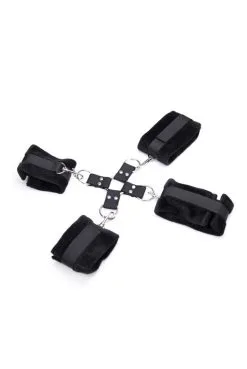 Menottes Attache En Croix Mains Et Pieds Dreamy Fetish