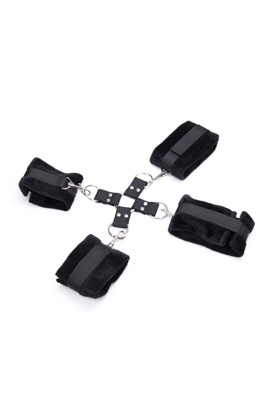 Menottes Attache En Croix Mains Et Pieds Dreamy Fetish