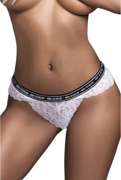 String En Dentelle Blanche Mood